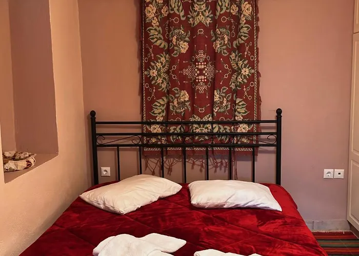 Sophia's Stone House דימיטסאנה