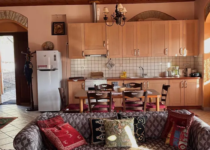 Sophia's Stone House * דימיטסאנה