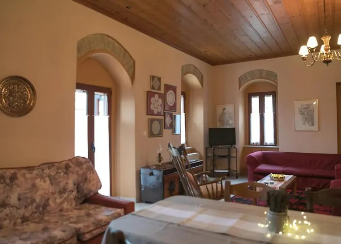 Daire Sophia's Stone House *